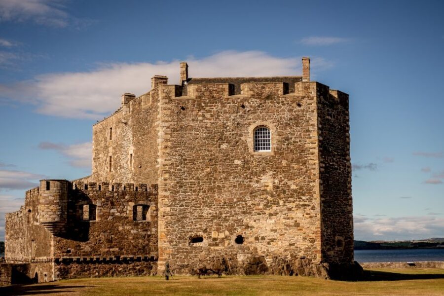 4-Day Outlander Trail From Edinburgh - Day 2: Fraser territory, Glen Affric, Corrimony Cairn, and Loch Ness