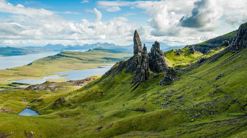 5-Day Tour to Isle of Skye, Oban, St Andrews and Highlands - Day 2: Glencoe to Fort William, Loch Ness photos, Eilean Donan Castle