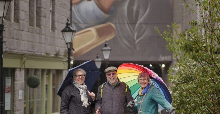 Aberdeen: Daily City Centre Walking Tour (2pm) - Starting on Broad Street: meeting Robert the Bruce at 2pm