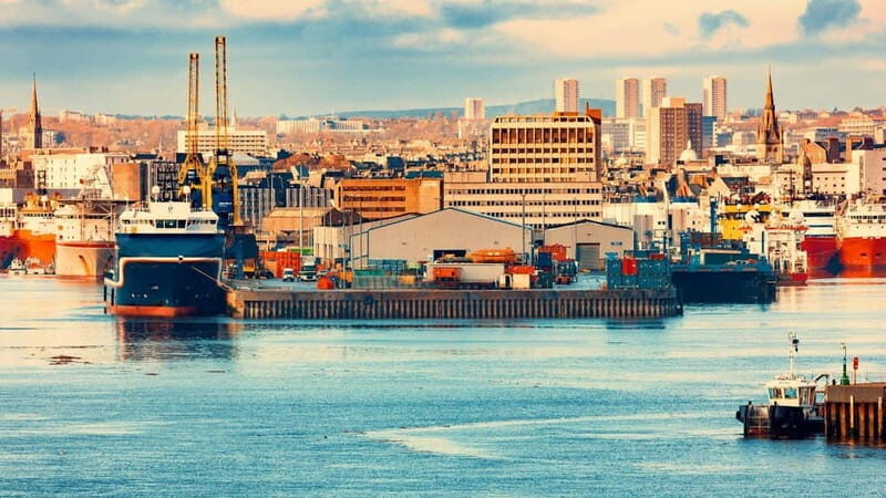 Aberdeen Walking Tour with a Local - Key highlights to look for