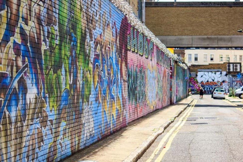 ADVANCED GRAFFITI STREET ART TOUR / SHOREDITCH / EAST LONDON - Photo opportunities: how to get great shots without messing up the moment