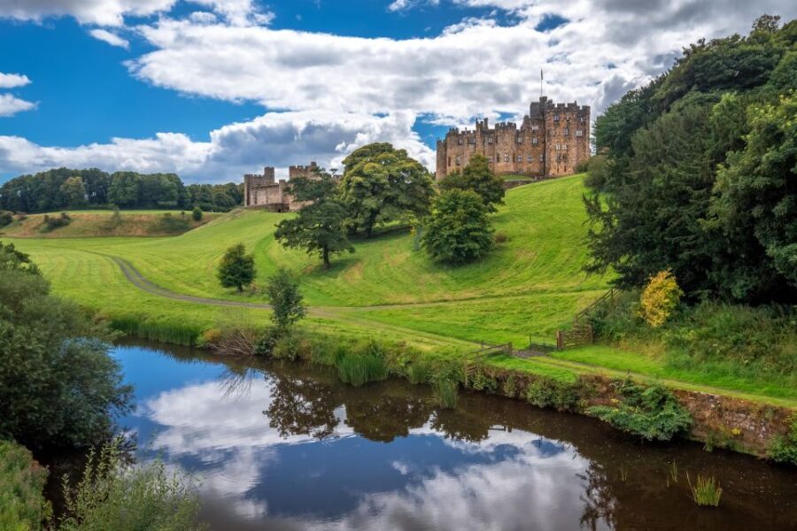 Alnwick Castle and Scottish Borders Tour from Edinburgh - Highland Explorer Tours: the meeting point and the mindset