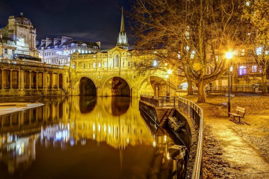 Bath: Guided Ghost Tour - Interactive moments and the paranormal experiment near the end