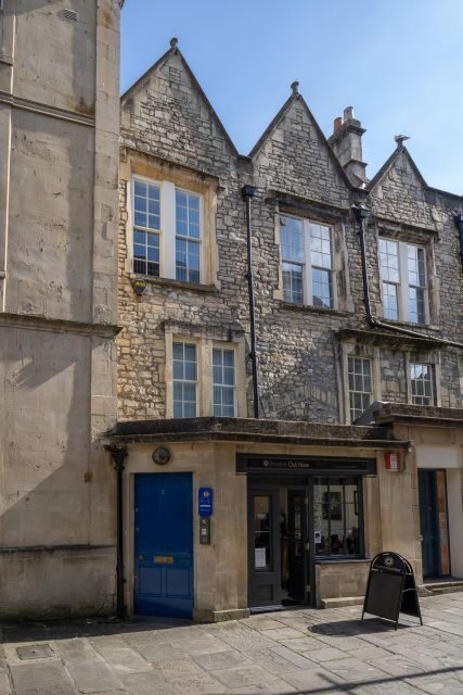 Bath: Guided Relaxation and Sound Bath - Finding the entrance near the Thermae Spa (without getting lost)