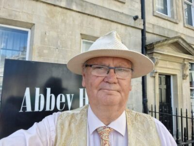 Bath: Guided Walking Tour - Meet at Abbey Churchyard and get oriented fast