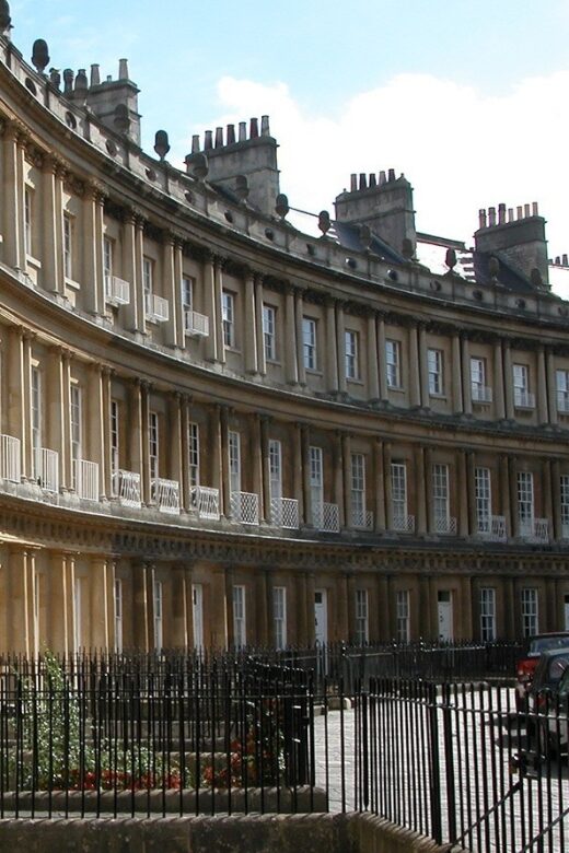 Bath: Private Walking Tour - Jane Austen connection and Royal Crescent: ending with architectural drama