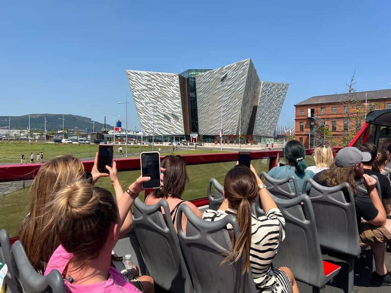 Belfast: 1 or 2-Day Sightseeing Hop-on Hop-off Bus Tour - How the 20–30 minute loop changes your day (1 vs 2-day tickets)