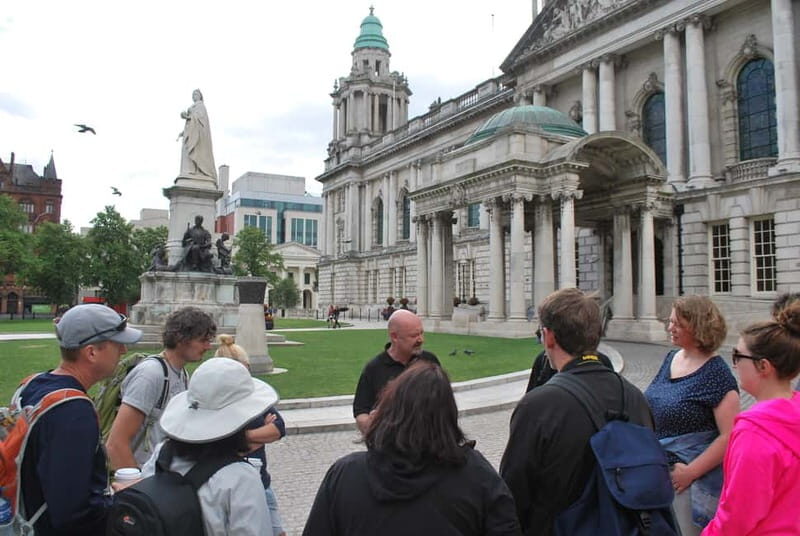 Belfast: Best of Belfast History, Culture & Art Walking Tour - Starting at Belfast City Hall: easy orientation in the heart of town