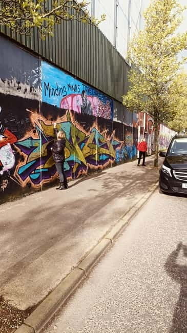 Belfast Black Taxi Tour - The emotional weight of The Troubles (and how the best guides handle it)