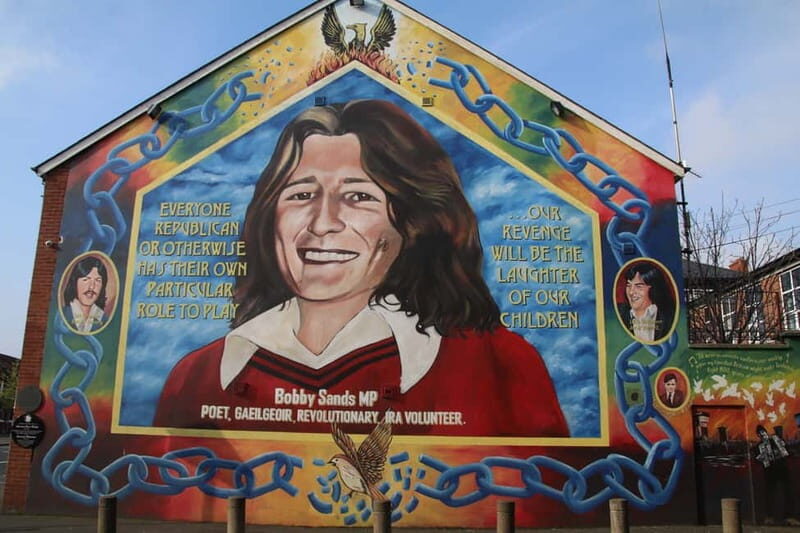 Belfast: Famous Murals Private Tour - Shankill Road: learning both sides, even with time pressure