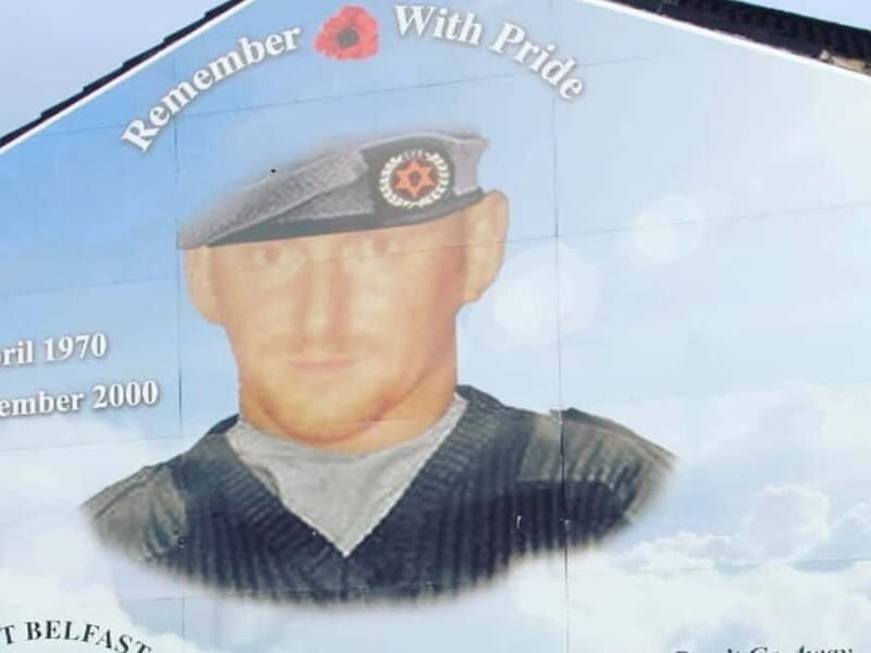 Belfast: Murals Taxi Tour - What to expect from the taxi experience in real life