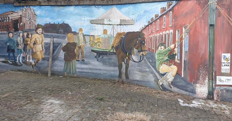 Belfast: Murals Taxi Tour - Who this tour suits best (and who should think twice)