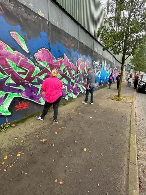 Belfast: Peacewall and Political History Black Taxi Cab Tour - Peace Wall: the 1969–1971 barrier you can still see