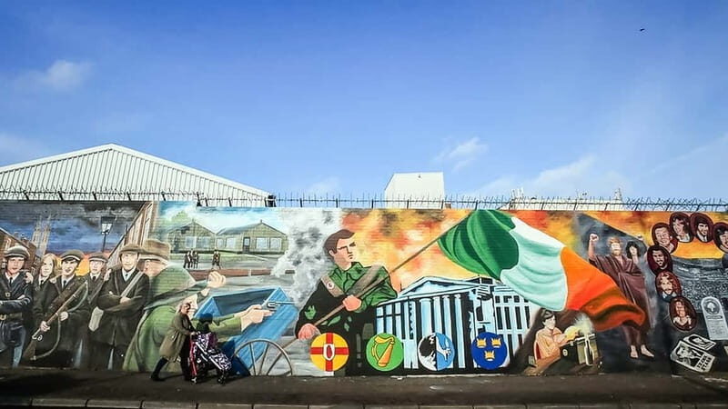 Belfast: Political Taxi Tour - Getting Belfast tips after the politics: what to do with your new context