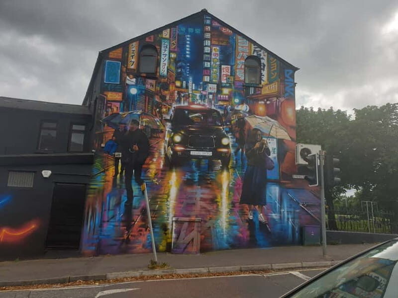 Belfast: Private Black Taxi Cab Political Murals Tour - Why Belfast’s Murals Fit Perfectly in a Black Taxi