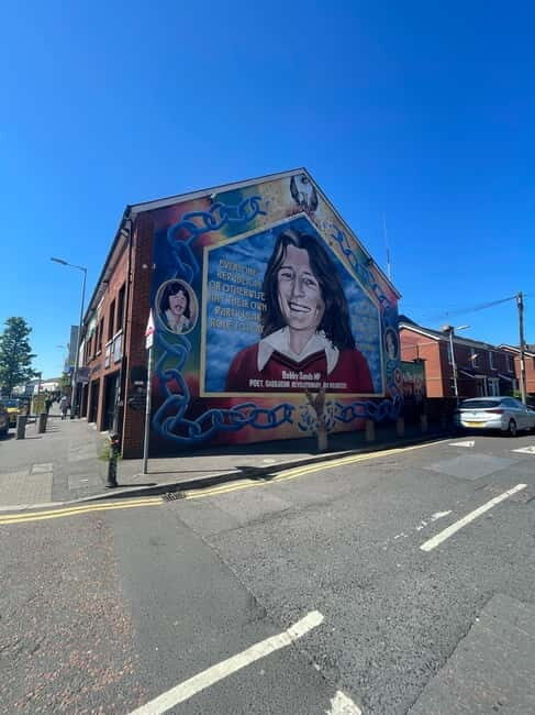 Belfast: Private Black Taxi Tour with Guide - Logistics That Matter: Timing, Language, and Comfort