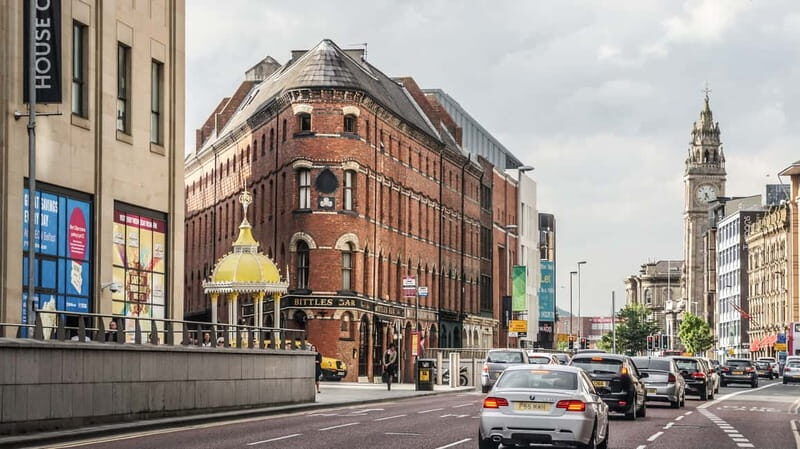 Belfast: Private Walking Tour with a Local - The Walk Itself: Photos, Scenic Stops, and Real Neighborhood Feeling