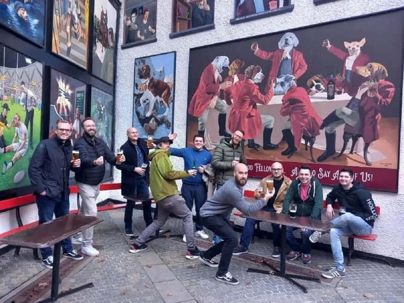 Belfast: Pub Crawl and Bar Walking Tour with Two Drinks - Two included drinks: Irish Cream or Whiskey
