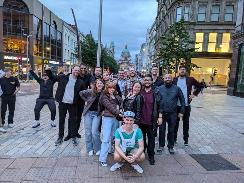 Belfast: Pub Crawl and Bar Walking Tour with Two Drinks - Your 3.5-hour rhythm: four bar stops and short history breaks
