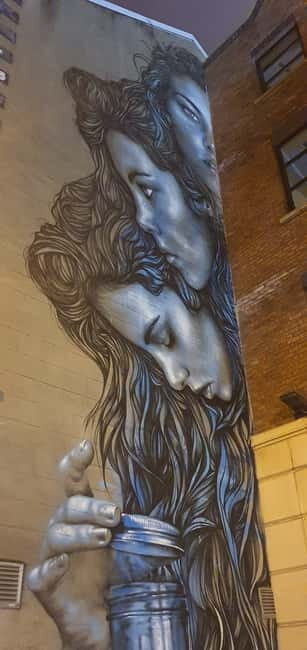 Belfast : Pub Music , Street Art Experience Walking Tour - Key things you’ll notice on this Belfast walk
