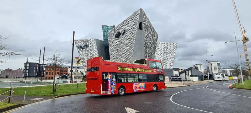 Belfast: Sightseeing Tour HOP ON HOP OFF from the City Hall - Starting at Donegall Square West: your easy launch pad