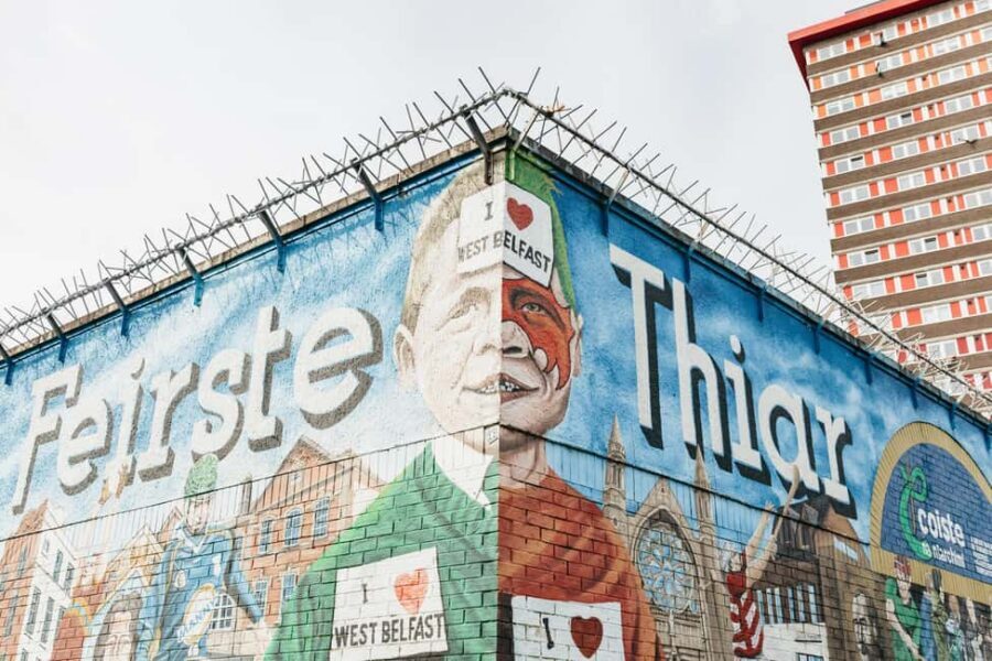 Belfast: The Troubles Walls & Bridges Guided Walking Tour - Belfast City Hall Start: Getting Oriented Before You Cross Into Tension
