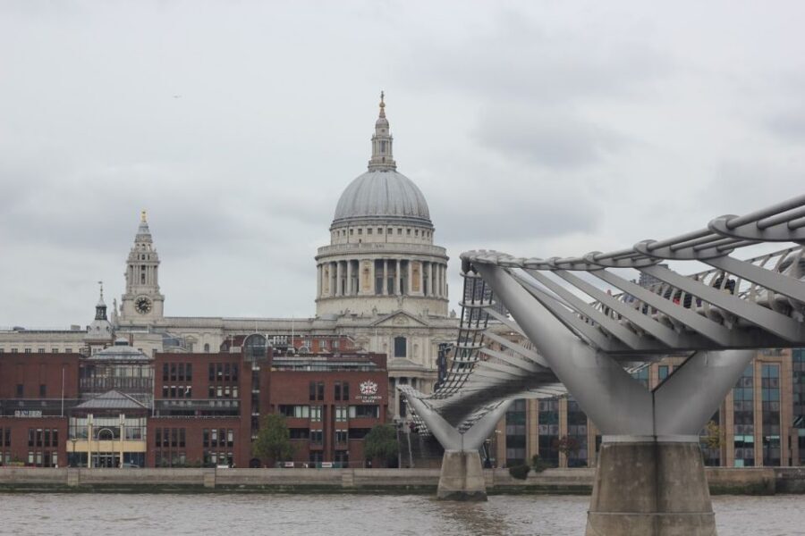Best of London Electric Bike Tour - Big Ben and Parliament: stories that make the buildings feel human
