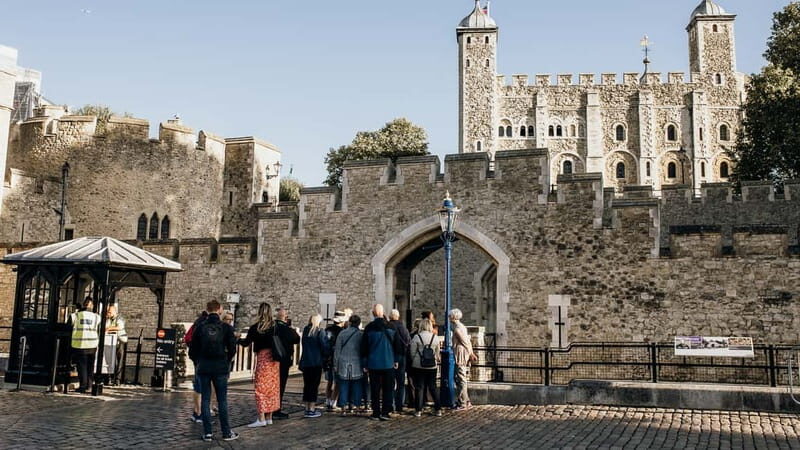 Best of London: Tower of London, River Cruise & History Walk - Tower of London Shop to Jewel House: start with the story, not the stones