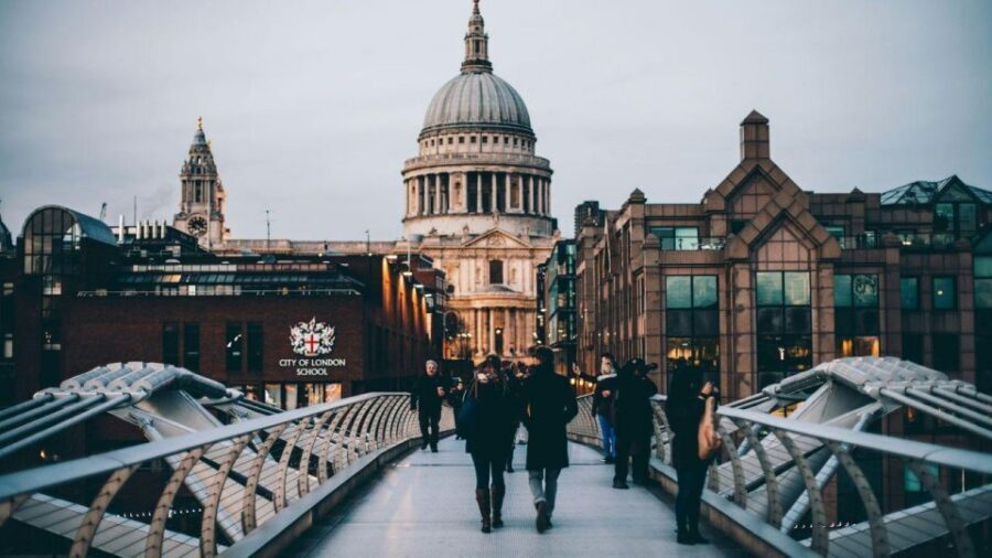 Best of London Walking Tour-3 Hours, Small Group max 10 - Entering London’s story: what the 3 hours really delivers