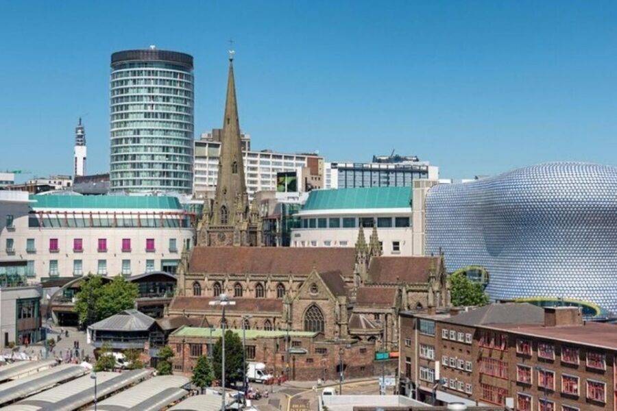 Birmingham : Must-see Attractions Private Walking Tour - Centenary Square: Birmingham Library and the Hall of Memory