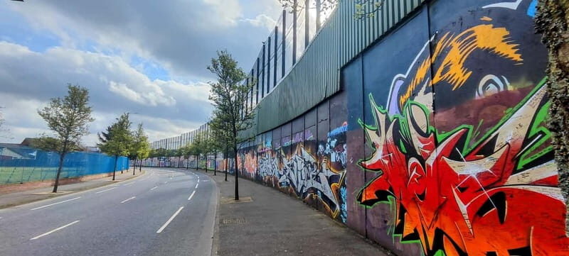 Black Taxi-Style Tour: Murals, Peace Walls & City Highlights - Alexandra Park and Belfast Castle: Views That Let You Breathe