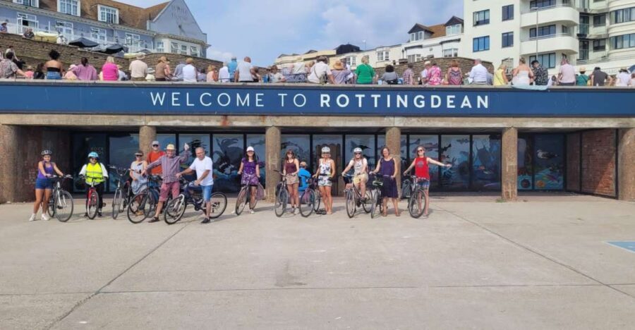 Brighton: Coastal Bike Tour to Rottingdean - Palace Pier and the Volks Electric Railway Stop for Photo-Worthy Views
