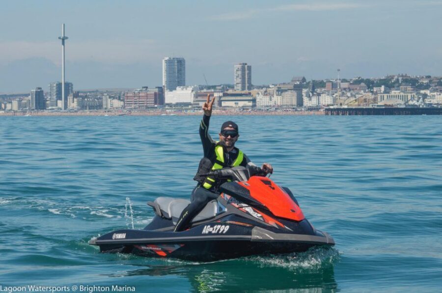 Brighton: Jetski Ride - Tuition without a license: how the ride stays beginner-friendly