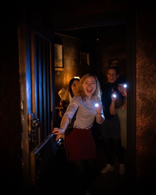 Brighton: The Prince's Panic Murder Mystery Experience - Where the case begins at The World’s End Pub