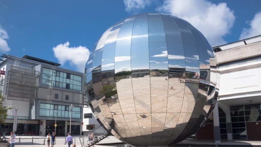 Bristol: City Walking Tour & Exploration Game - Time and distance: how long this really takes
