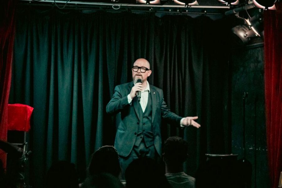 Bristol: The House Magicians Comedy and Magic Show - House Magicians in Bristol: a comedy and magic night with real atmosphere
