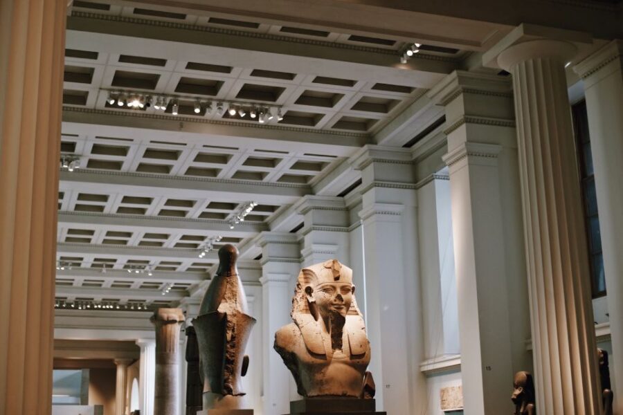 British Museum & National Gallery Highlight Tour 8 guests 5h - British Museum: the Rosetta Stone moment and why it works