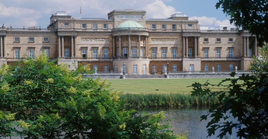 Buckingham Palace and Stonehenge Tour - Inside the State Rooms: How the Audio Guide Helps You Read the Palace