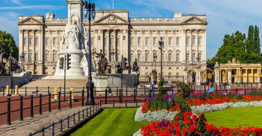 Buckingham Palace Exterior and Royal History Private Tour - Key highlights worth your time