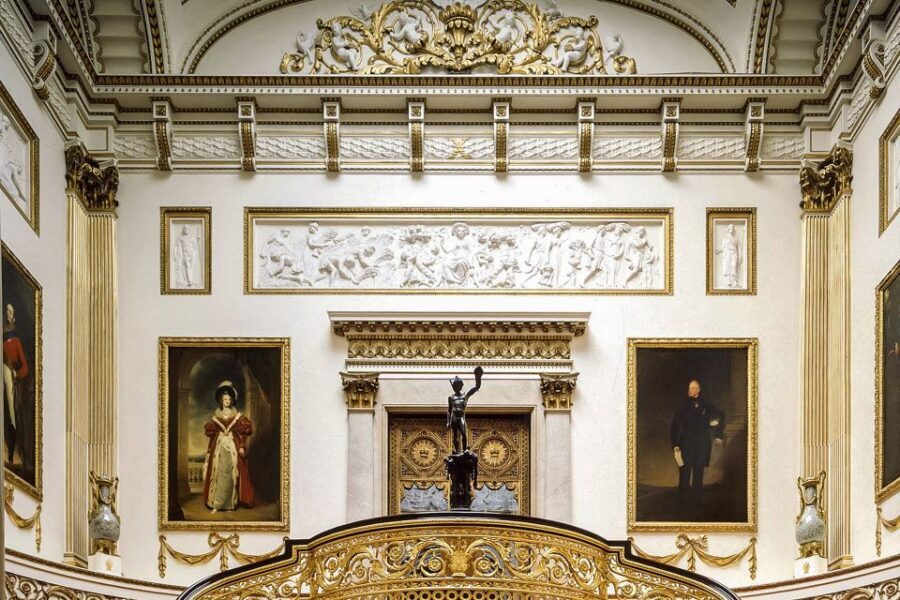 Buckingham Palace: The State Rooms Entrance Ticket - Entering the State Rooms: the art and objects that actually stop you
