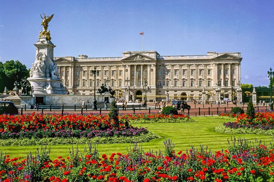 Buckingham Palace: The State Rooms Entrance Ticket - Getting to Gate A at Buckingham Palace (and avoiding the wrong side)