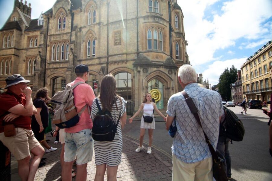 Cambridge: 2-Hour Private University Walking Tour - Tailoring your tour: academic history, science, or outstanding women at Cambridge