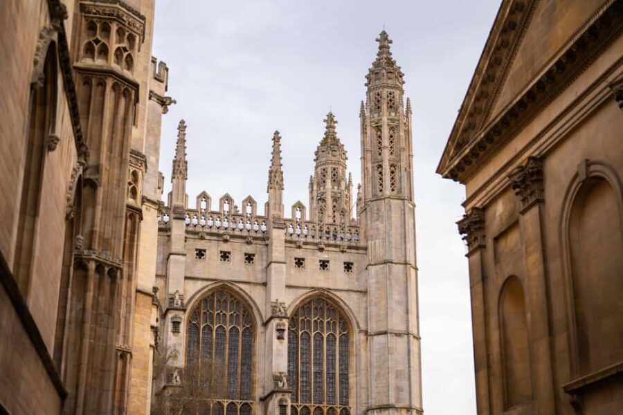 Cambridge: Alumni-led Tour & Punt w/ King's College Option - College courts, famous footsteps, and why the “outdoor-only” approach helps