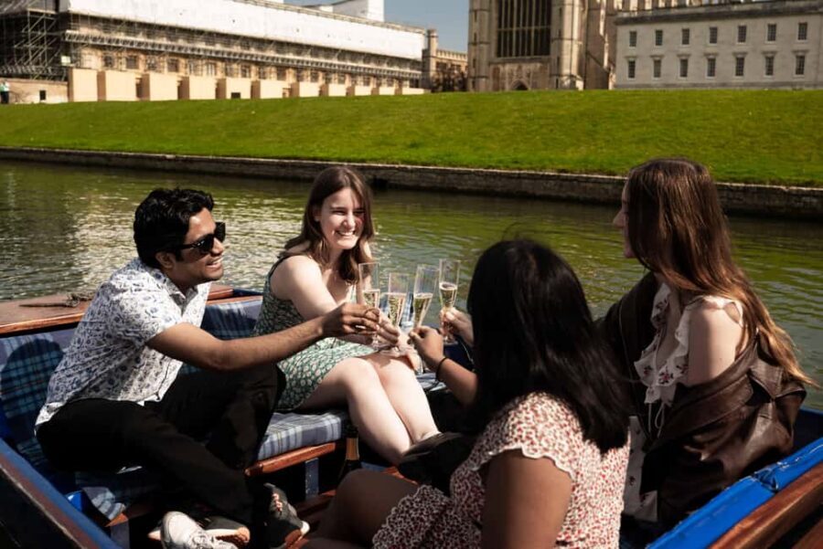 Cambridge: Alumni-led Tour & Punt w/ King's College Option - Mathematical Bridge views, the Backs, and the art of seeing Cambridge fast