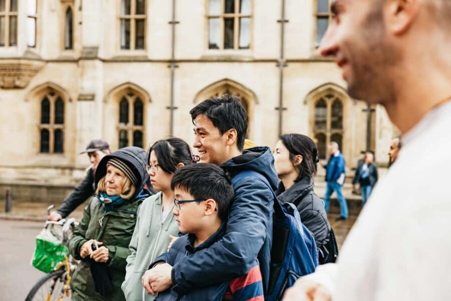 Cambridge: Alumni-led Walking Tour w/opt King's Chapel - Why an alumni-led Cambridge walk feels different