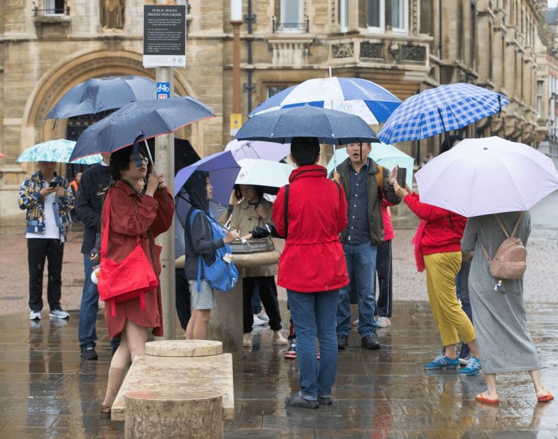 Cambridge: Chinese University Student-Guided Walking Tour - The College Core: Trinity, King’s College Backs, Pembroke, and Friends