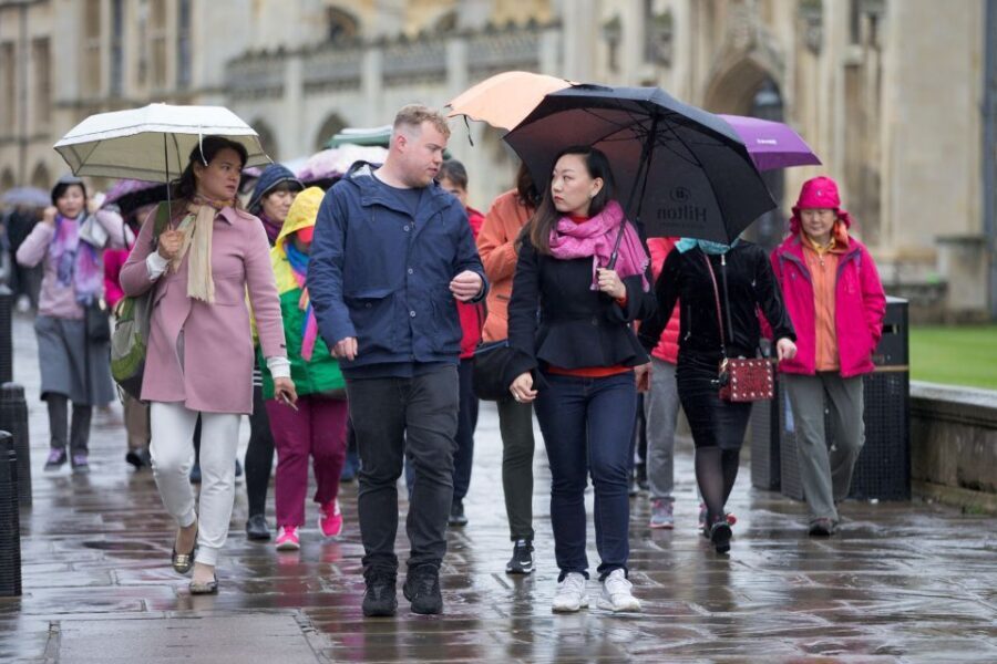 Cambridge: Chinese University Student-Guided Walking Tour - Wren Library, Senate House, and the Role of Architecture in the Stories