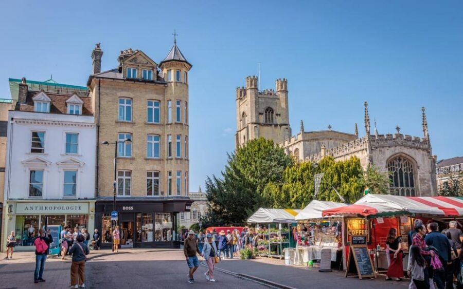 Cambridge: City Walking Tour & Exploration Game - Should you book the Cambridge City Walking Tour & Exploration Game?
