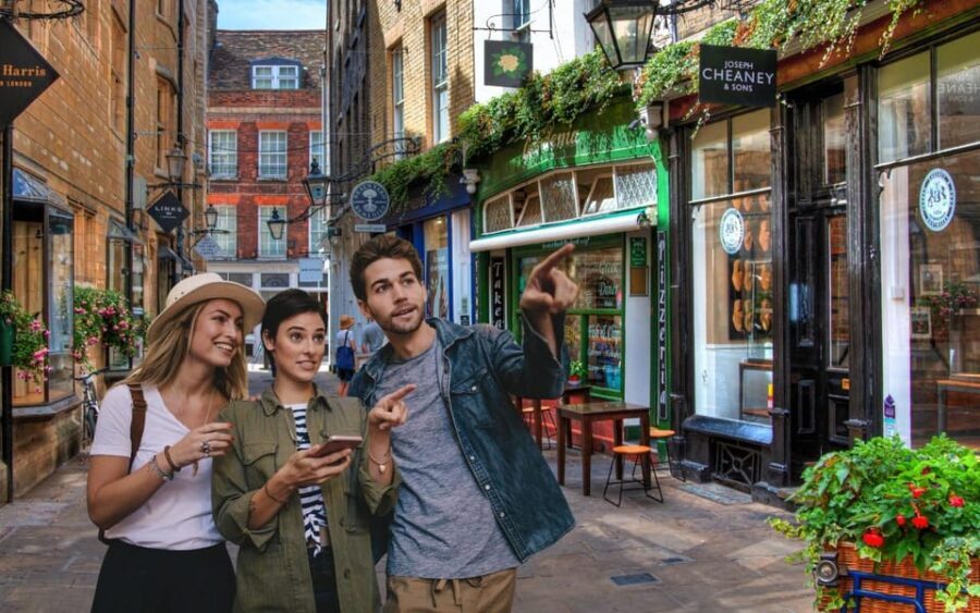 Cambridge: City Walking Tour & Exploration Game - How the Cambridge clues work: colleges, a time-eating clock, and more