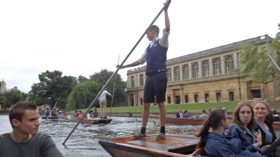 Cambridge: Punting Tour on the River Cam - Weather, Clothing, and the Real-Life Comfort Stuff